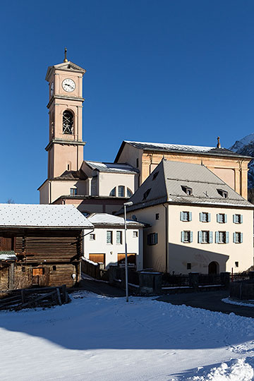 Kirche St. Maria und Stall in Lantsch