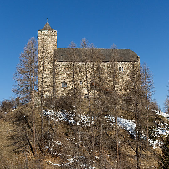 Burg Rätia Ampla in Riom