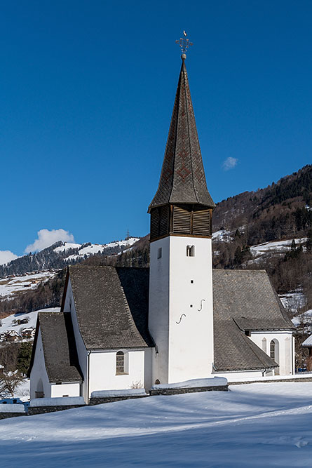 Kirche in Jenaz