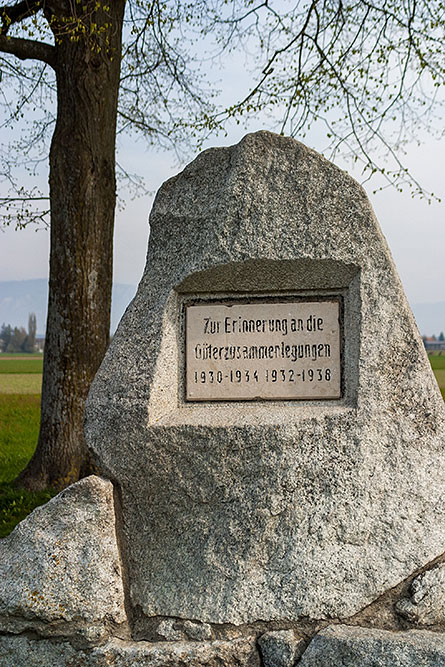 Gedenkstein "Zur Erinnerung an die Güterzusammenlegungen"