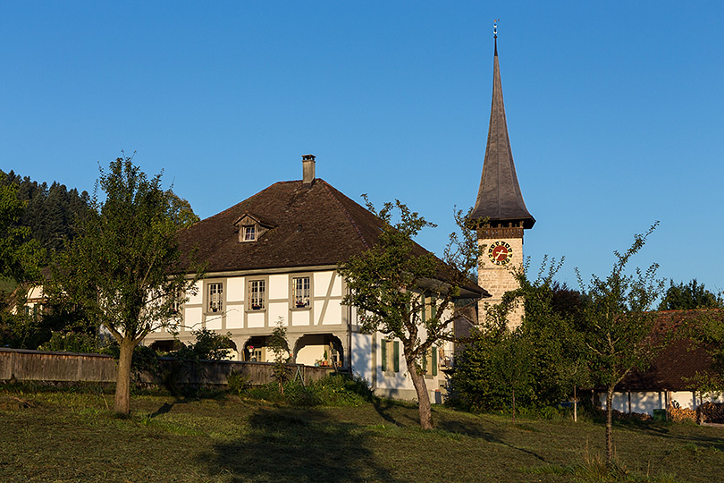 Pfarrhaus und Kirche in Rüderswil