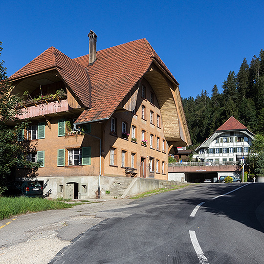 Bauernhaus Turmscheune in Signau