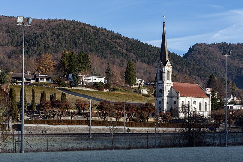 Eglise à Court