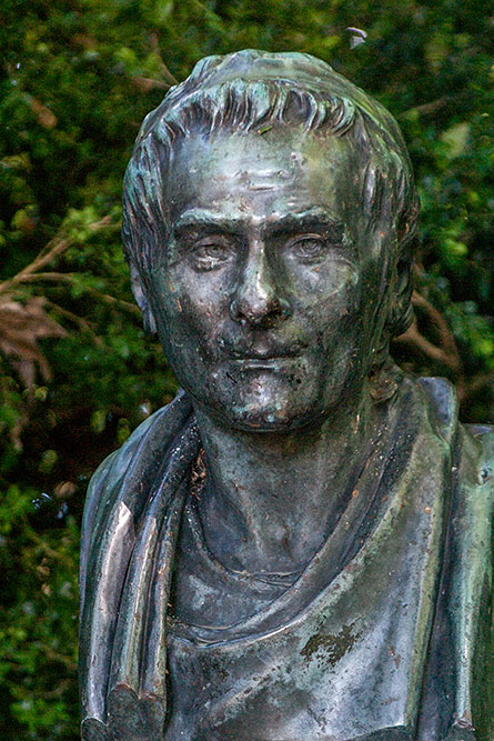 Büste von Jean-Jacques Rousseau