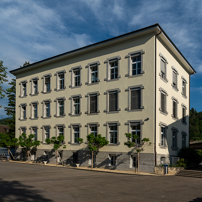 Mittelstufenschulhaus Dorf