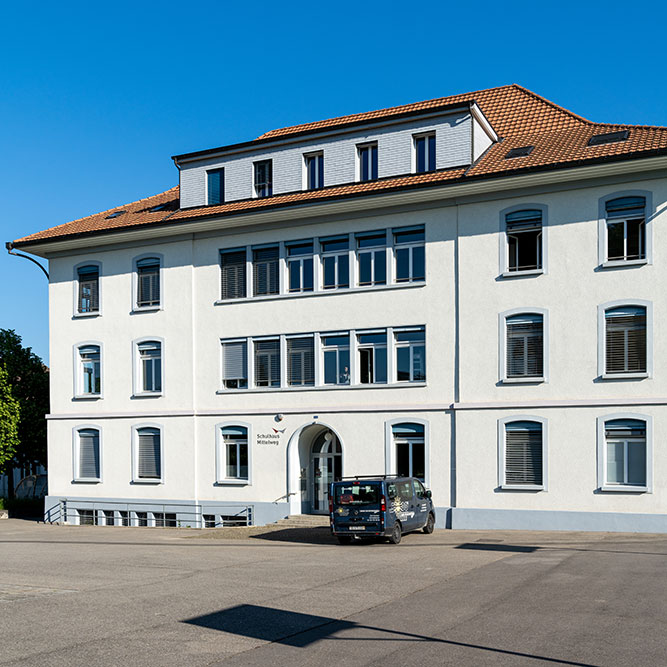 Schulhaus Mittelweg in Münsingen