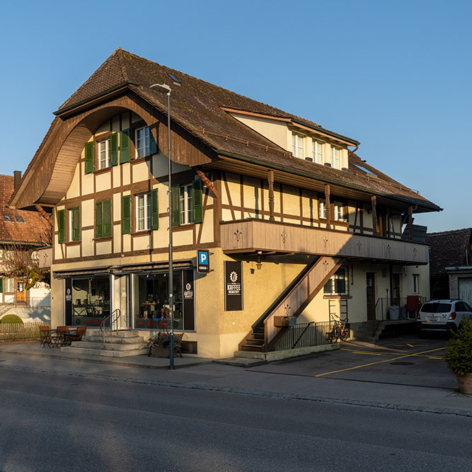 Dorfstrasse in Laupen