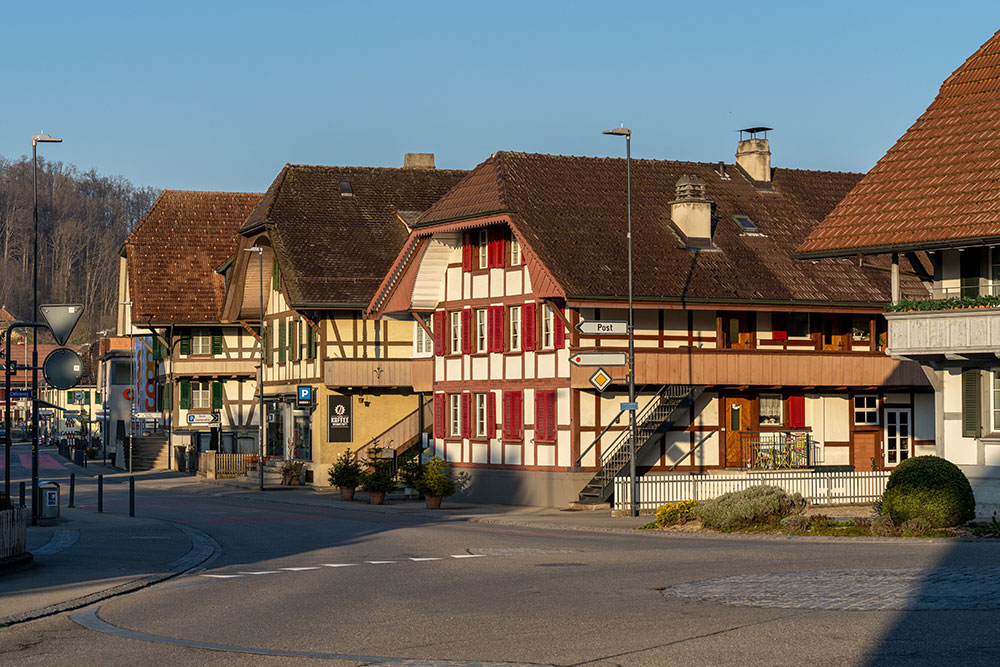Dorfstrasse in Neuenegg