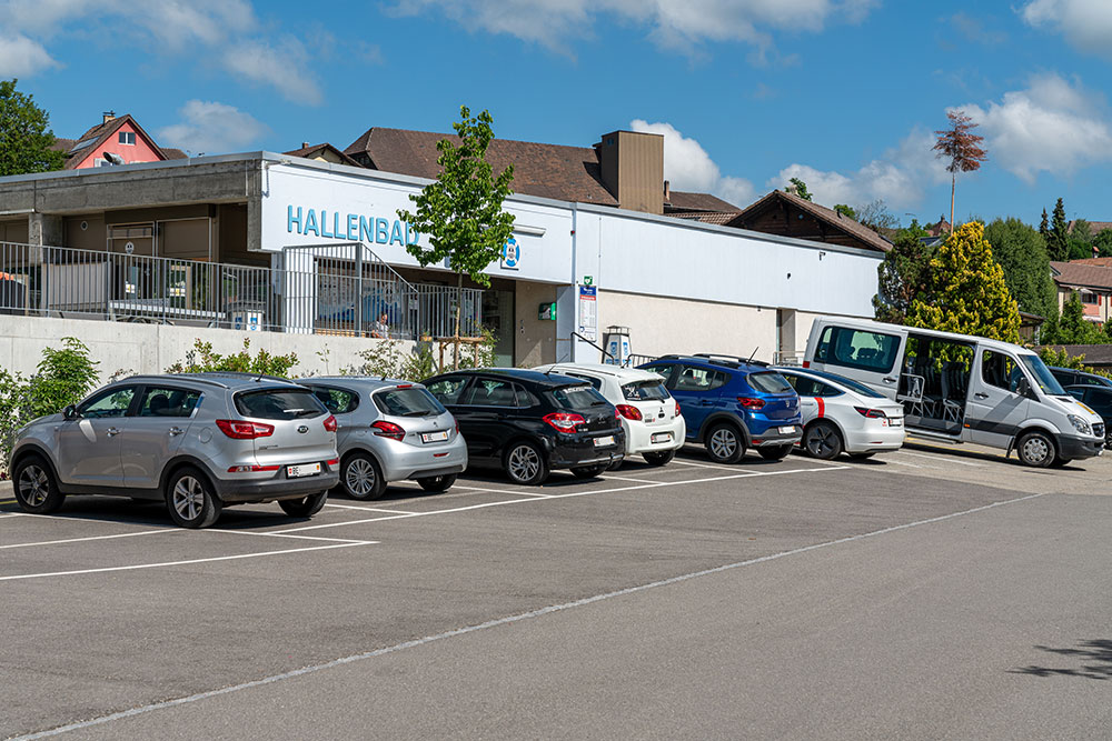 Schwimm- und Hallenbad