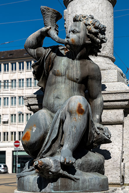 Brunnenfigur in Biel
