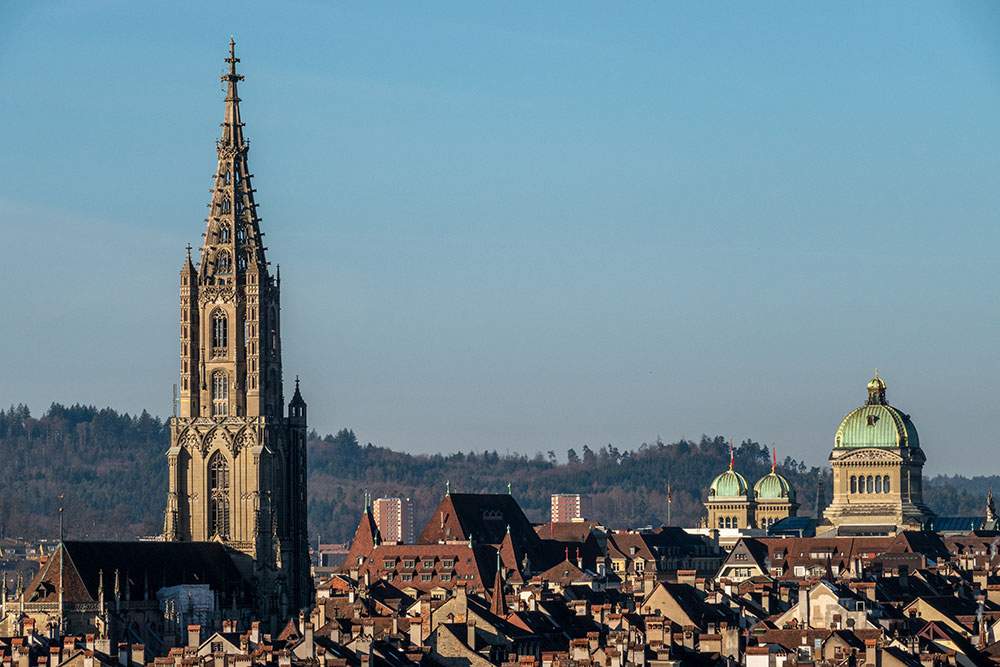 Münsterturm und Bundeshauskuppel