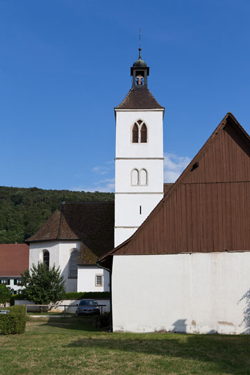 Kirche und Pfarrscheune in Rodersdorf
