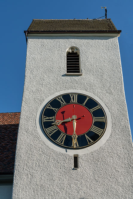Kirchturm der Pfarrkirche von Wölflinswil