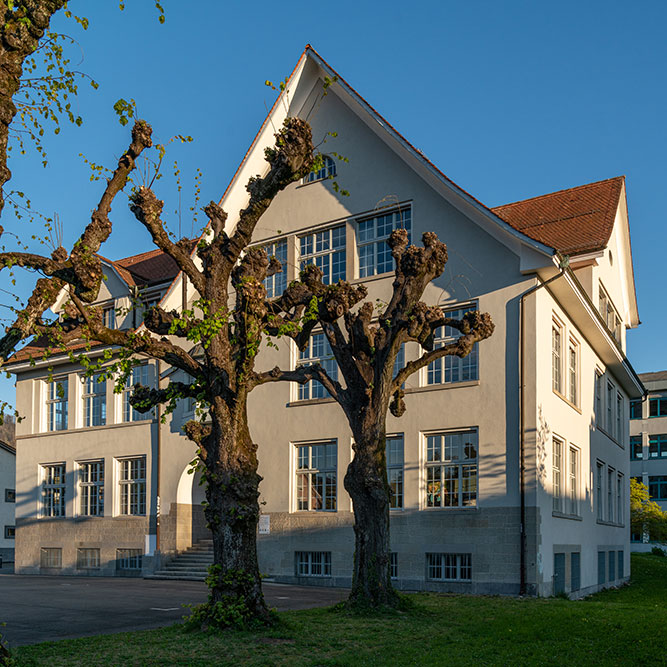 Schulhaus Zentrum