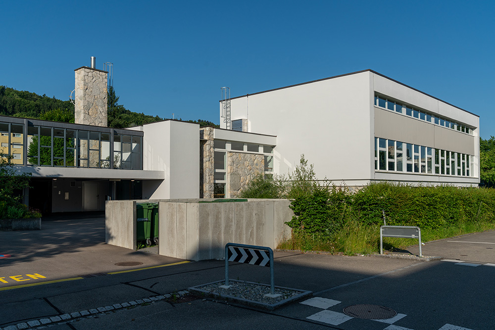 Schulhaus Chrüzacher Regensdorf