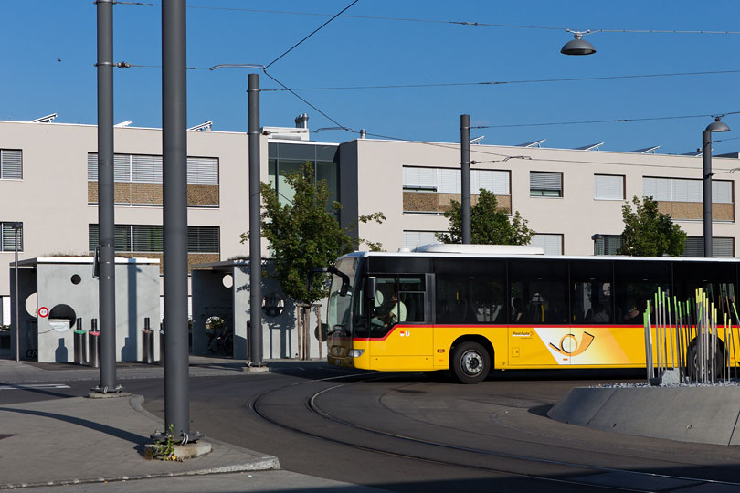 Postauto in Arlesheim