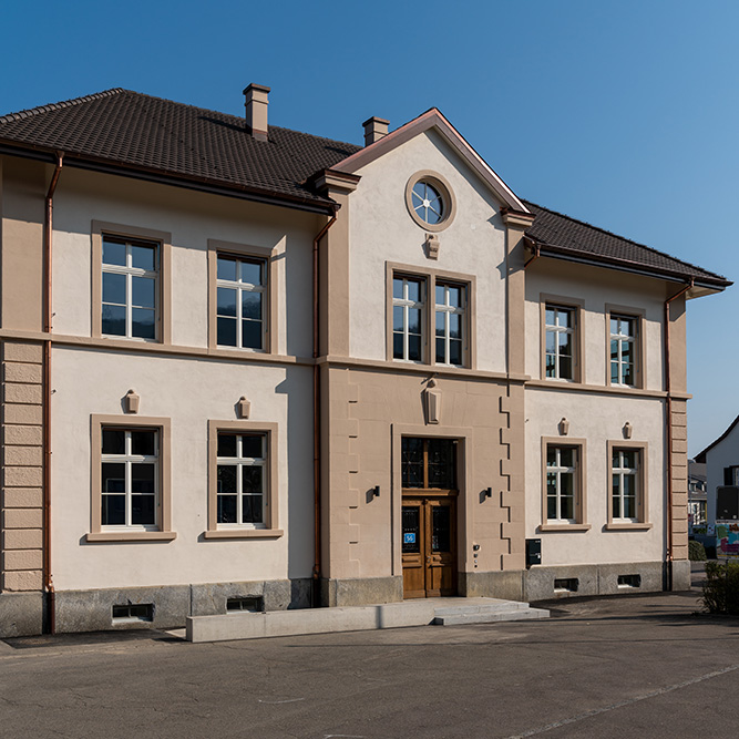 Schloss-Schulhaus in Pratteln