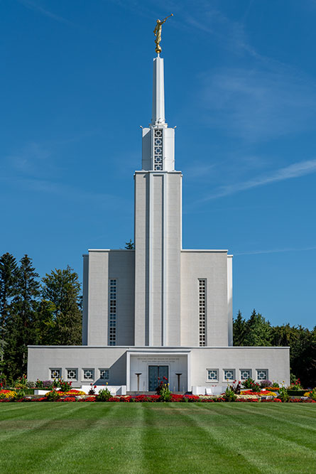 Tempel der Mormonen in Münchenbuchsee